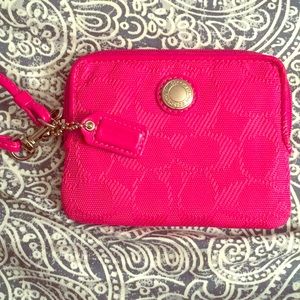 •COACH• NWOT Pink Wristlet